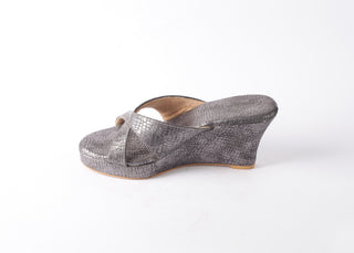 CHARCOAL WEDGES